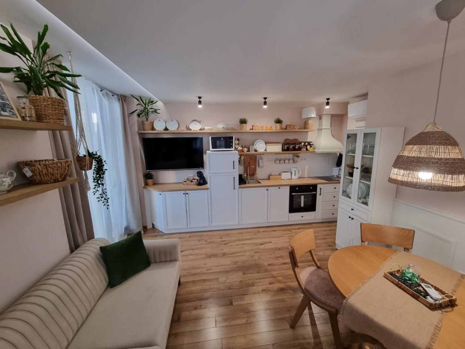 Apartment Polina - 2Bd Next To Sea Garden 바르나 외부 사진
